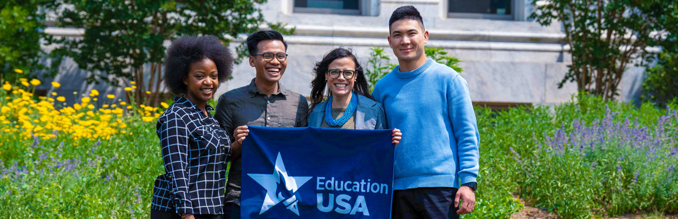 CARL SCHURZ HAUS . Studien- & Austauschberatung