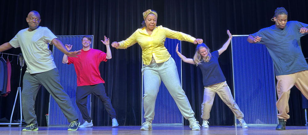 On the Move – Migration and Cross-Cultural Encounters